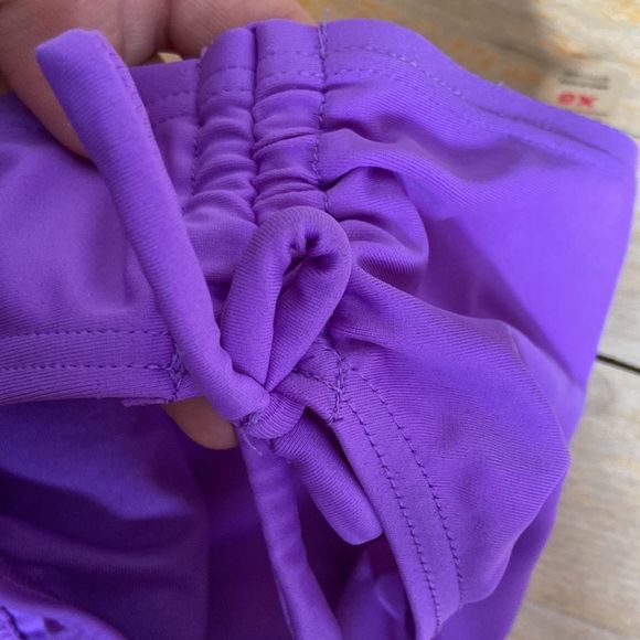 🌺 ZERO XPOSUR Purple Ruched Tie Swim Bottoms - Picture 4 of 5